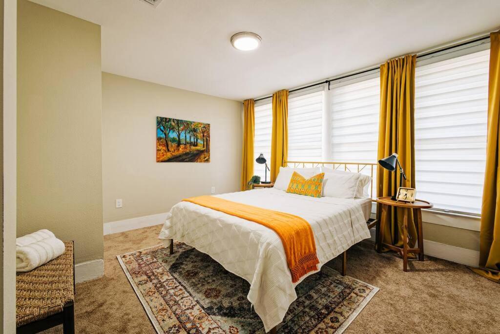 Close To Downtown San Antonio,Tx With Private Backyard And Firepit Extérieur photo