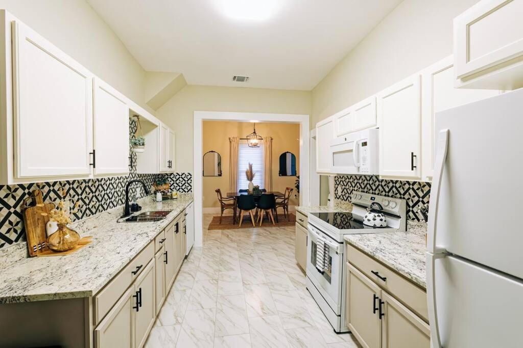 Close To Downtown San Antonio,Tx With Private Backyard And Firepit Extérieur photo