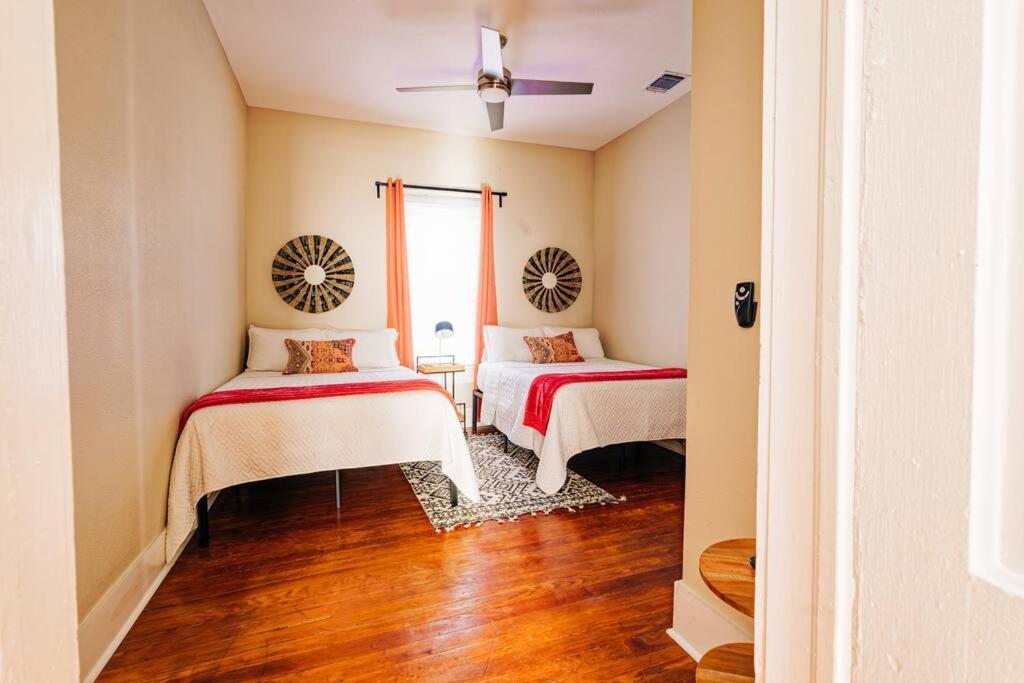 Close To Downtown San Antonio,Tx With Private Backyard And Firepit Extérieur photo